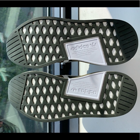 Adidas Nmd R2 x White Mountaineering Men’s size 9 - Picture 6 of 15